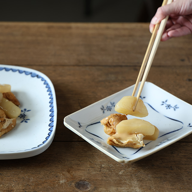 瀬戸焼の印判角皿