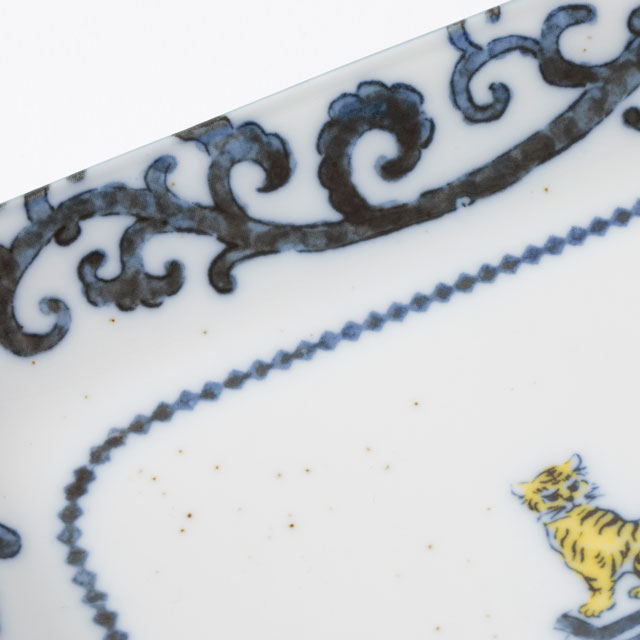 瀬戸焼　日泰寺白磁印度象　20cm　昭和28年 陶磁器 志戸呂焼 丹黒カイラギ 片口茶碗 （共箱付） 鈴木青宵