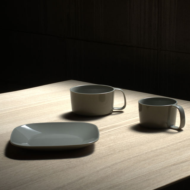 MOMENT　PLATE グレー