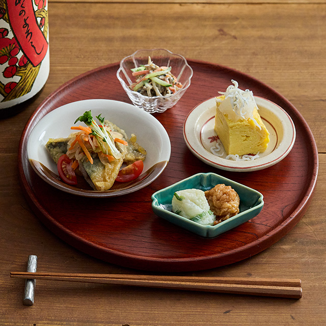 美濃焼の豆皿 赤絵花蝶