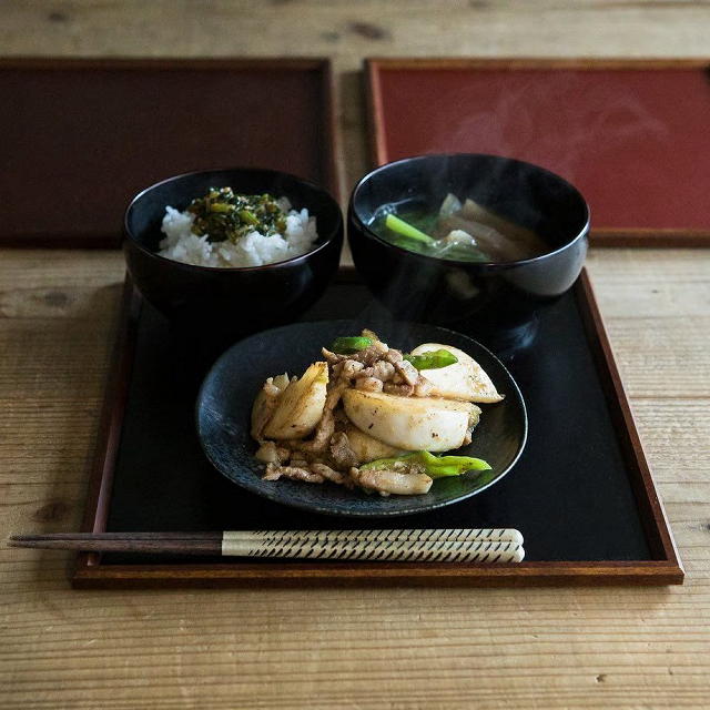 【WEB限定】めぐるの一汁一菜盆 和紙着せ・黒