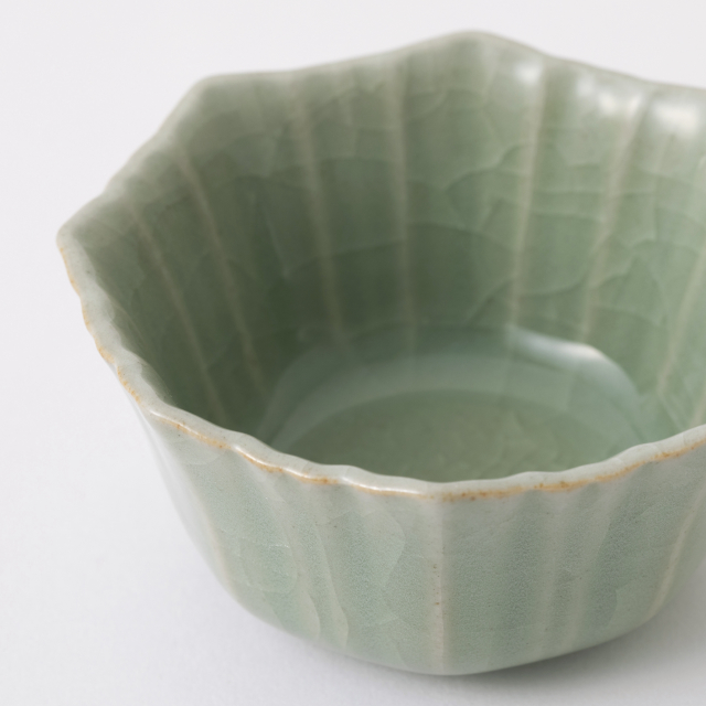 鍋島青瓷　貫入酒器セット