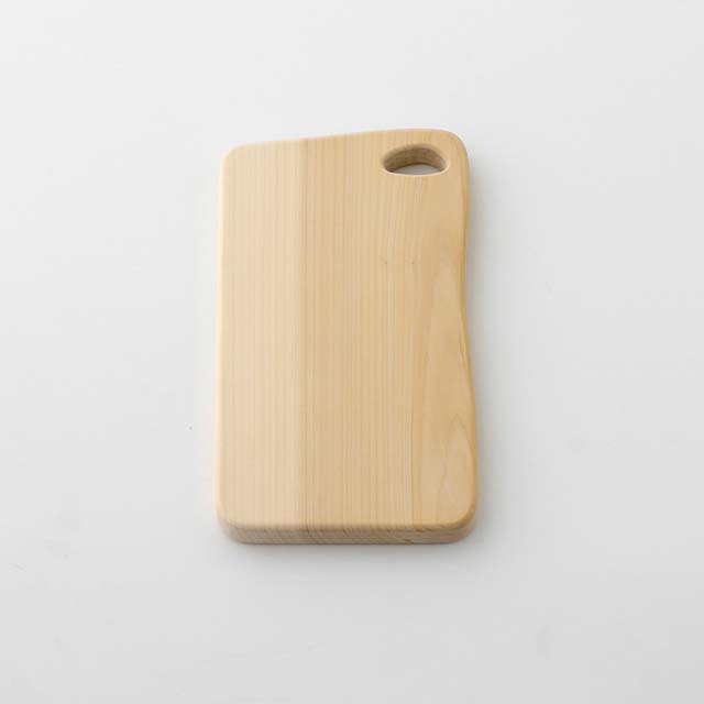 いちょうの木のまな板　3中