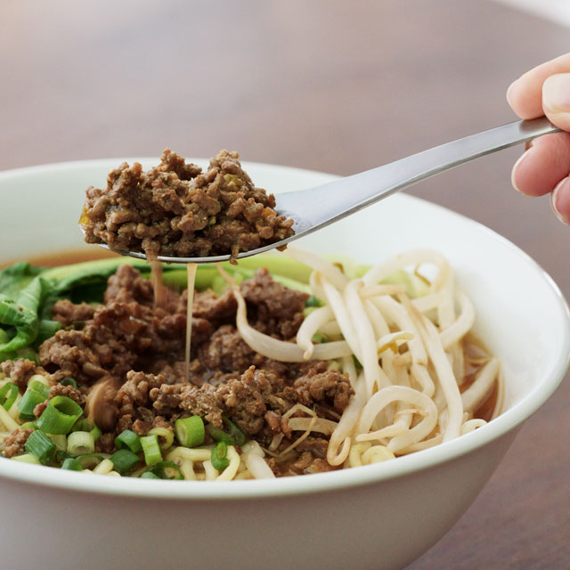 家事問屋　れんげスプーン　穴あき