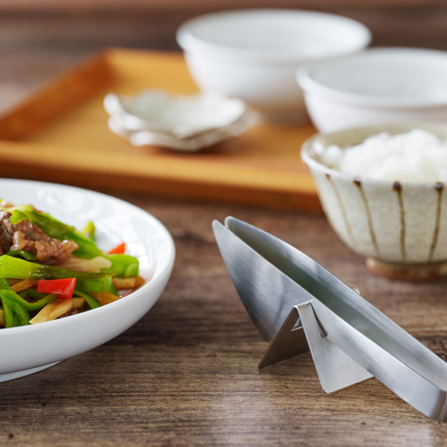 家事問屋　トング置き