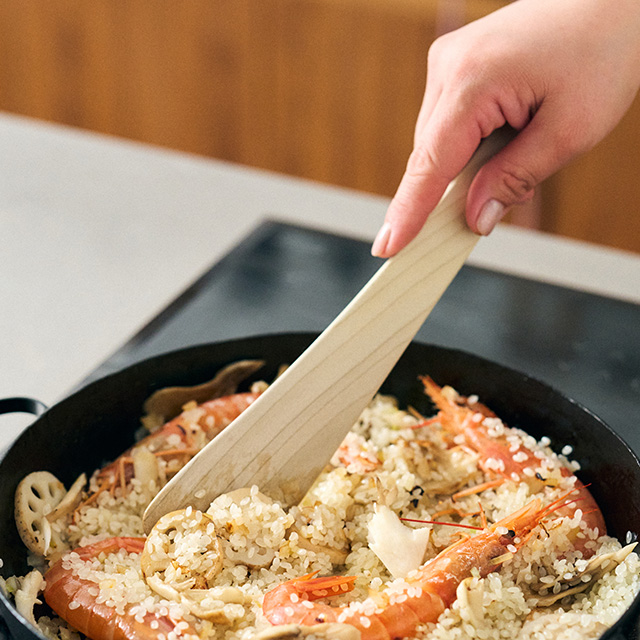 細くて薄い小回りへら