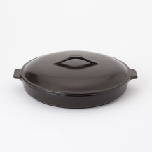 うつわになる波佐見焼のレンジ焼き皿