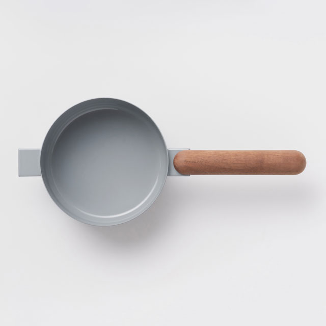 「IH使用可」 FRYING PAN JIU スープ　M　ハンドル(ウォルナット)セット グレー＋ウォルナット M