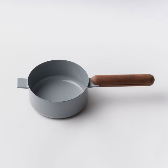 「IH使用可」 FRYING PAN JIU スープ　M　ハンドル(ウォルナット)セット グレー＋ウォルナット M