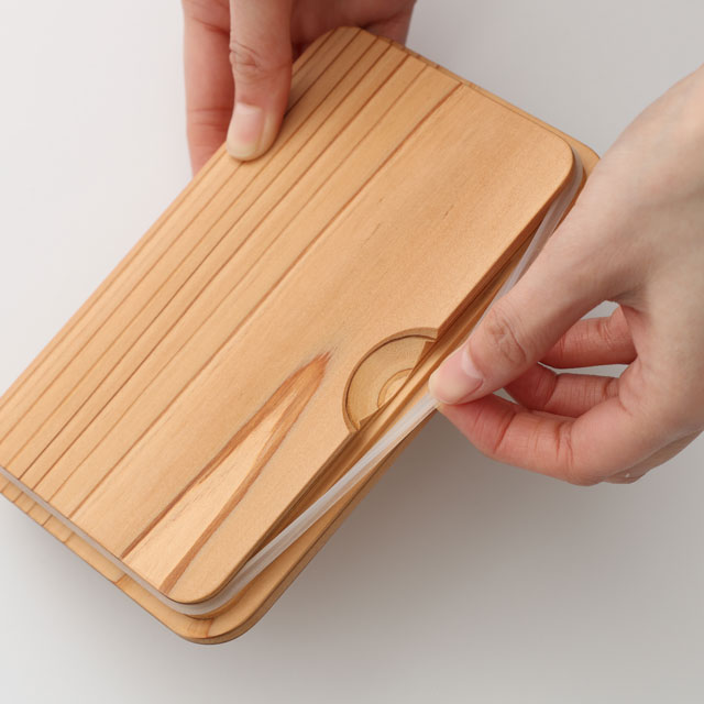 ごはん粒のつきにくい弁当箱　木蓋