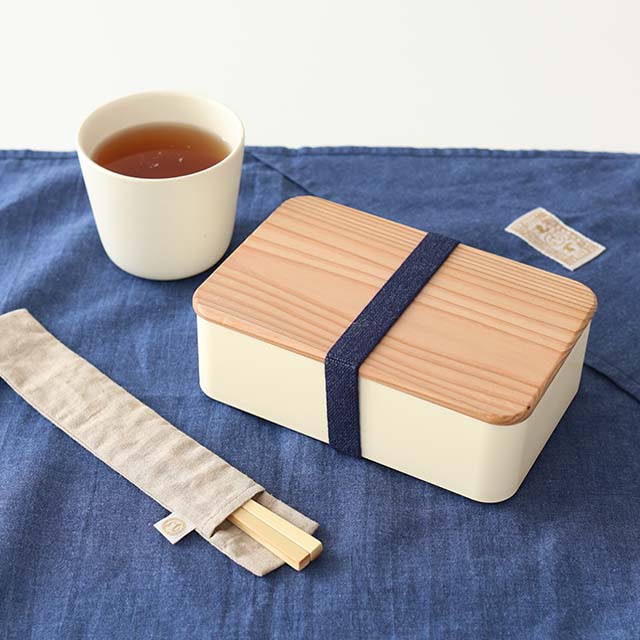 ごはん粒のつきにくい弁当箱　木蓋
