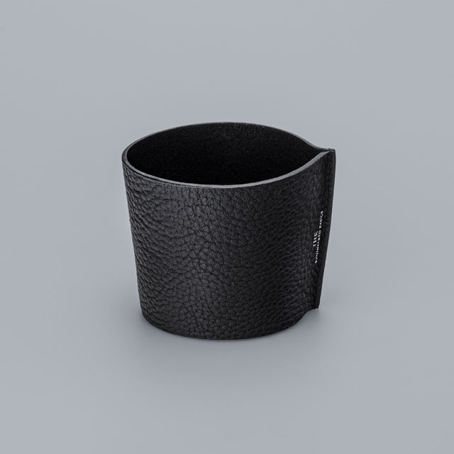 THE GLASS SLEEVE SHORT  BLACK