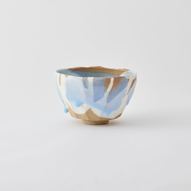 茶碗　月白釉流シ