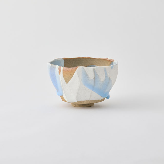 茶碗　月白釉流シ