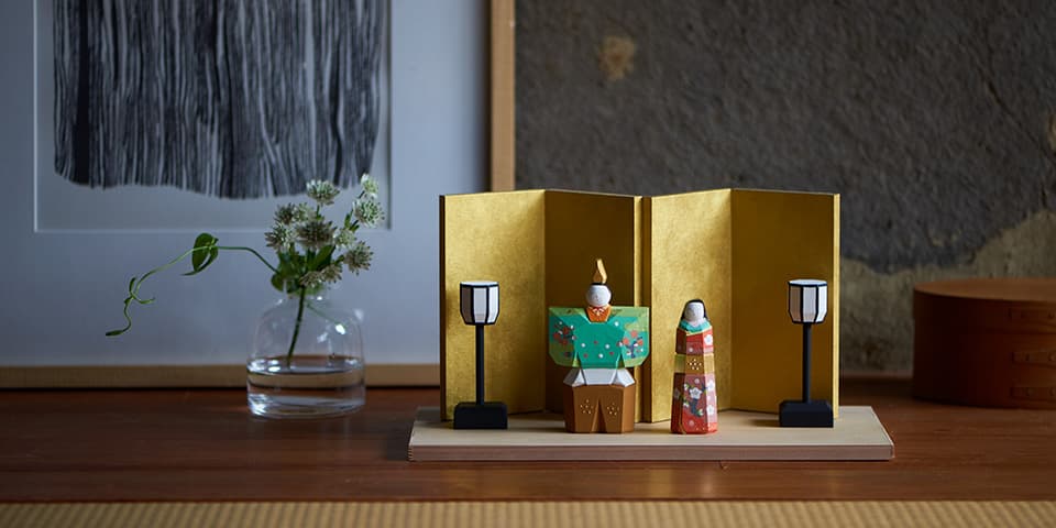 奈良一刀彫の雛飾り 立雛 雪洞・屏風付