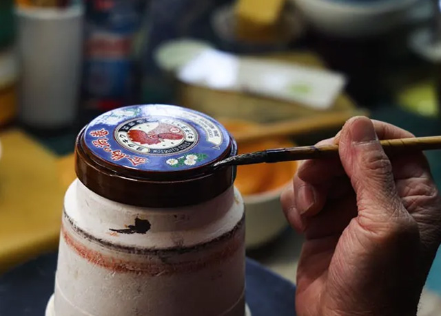 伝統工芸士が描く、手描きの原画