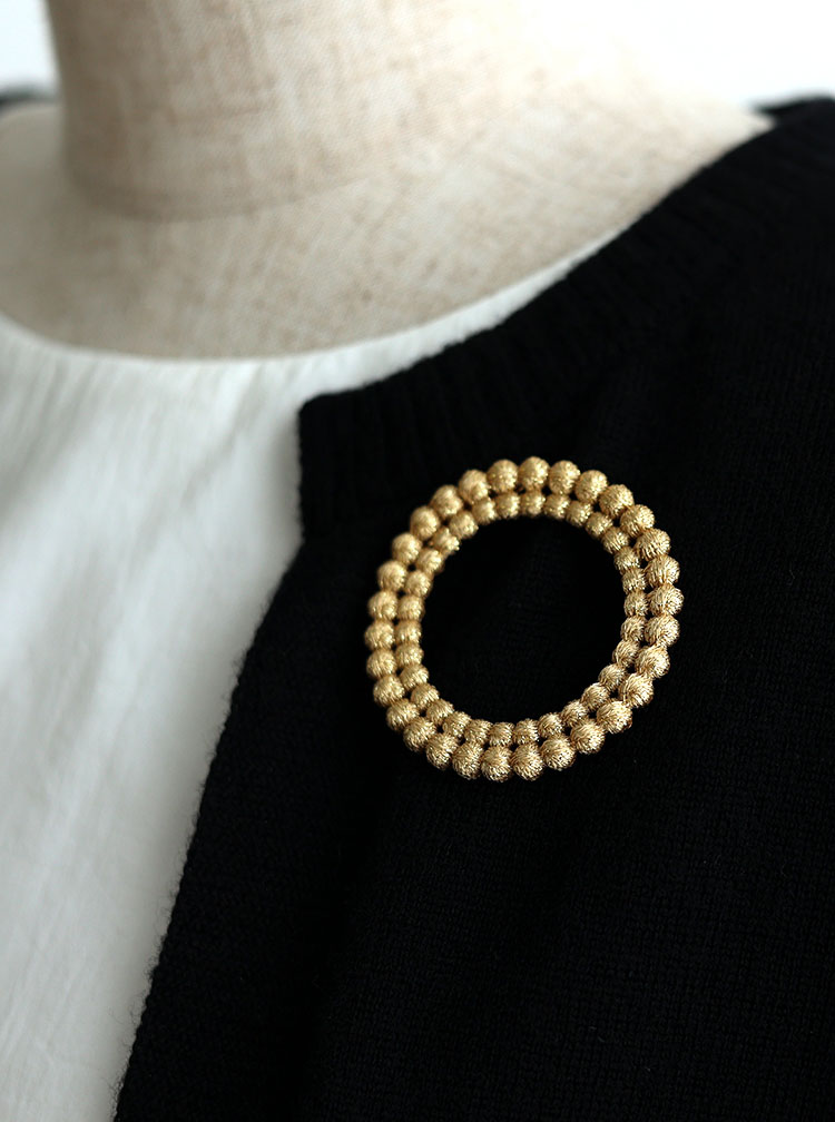 上品で華やかな空気を纏ったアクセサリー コーディネートイメージ