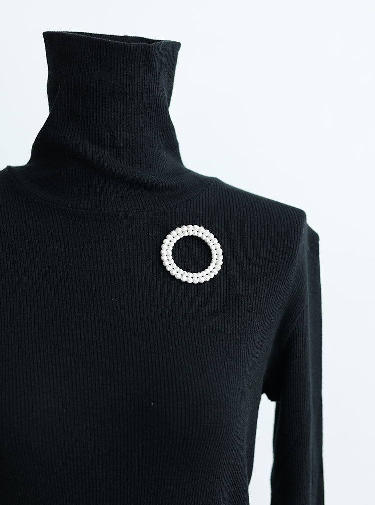 上品で華やかな空気を纏ったアクセサリー コーディネートイメージ