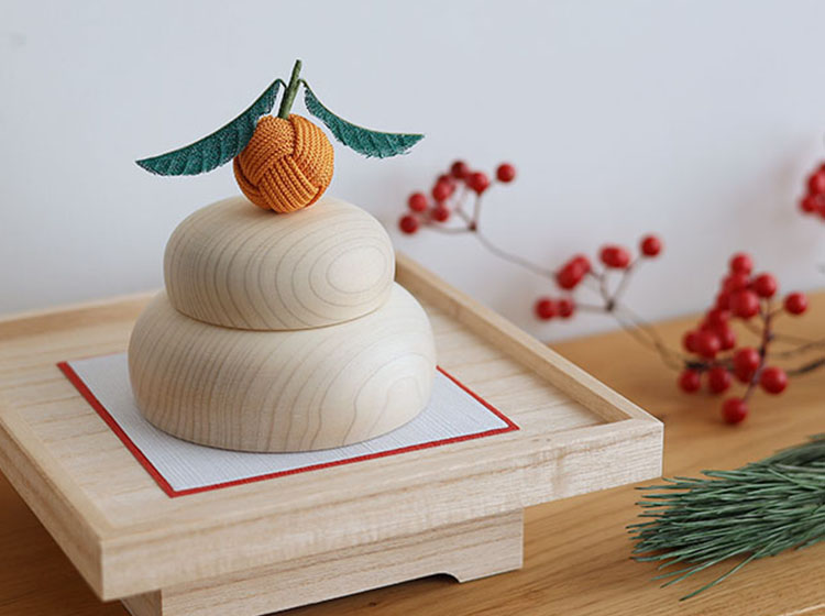 一年の実りと感謝を飾る「鏡餅」