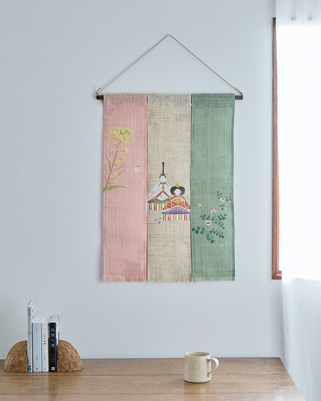 十二ヶ月の三連タペストリー