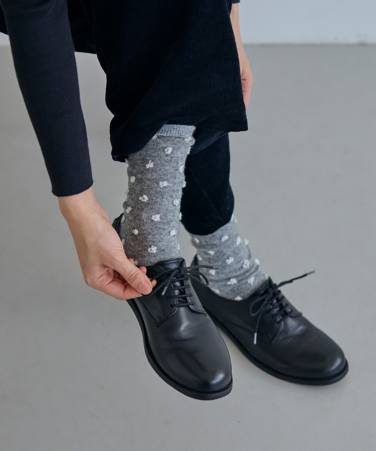 アンゴラ混の裏表編みくつした　水玉杢グレー