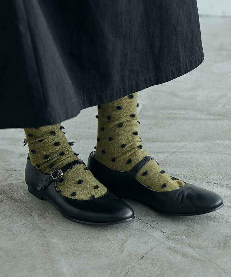 アンゴラ混の裏表編みくつした　水玉緑