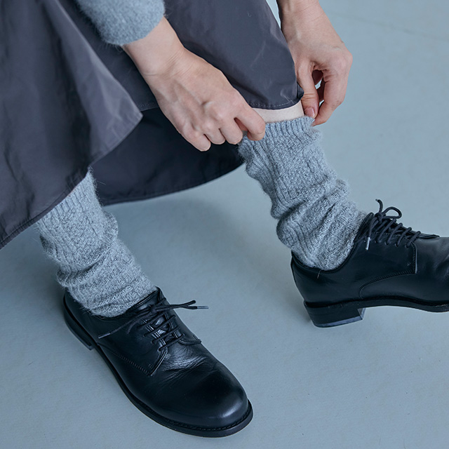 ウールフォックスの模様編みくつした グレー