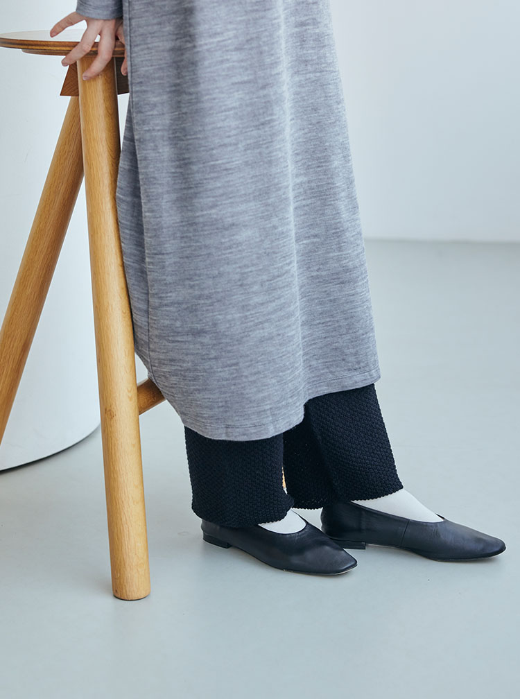 麻の高密度織　タックパンツ