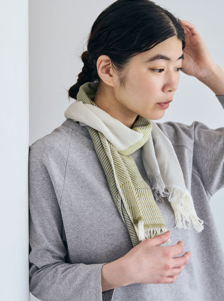 綿ウールデニムのワイドパンツ