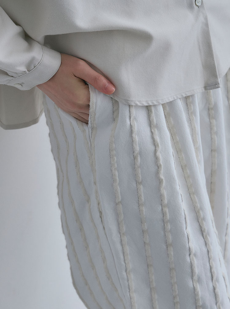 布ぬのテーパードパンツ