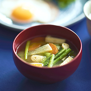 ④味噌汁を食卓に取り入れる
