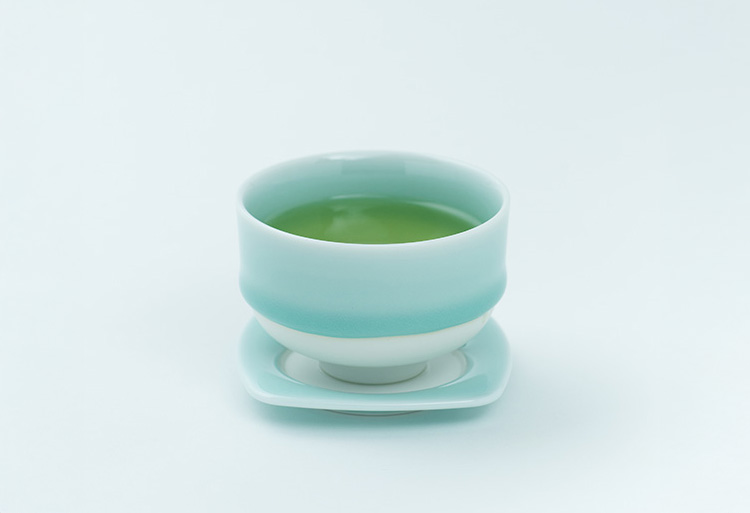 青磁の器で目にも涼しく