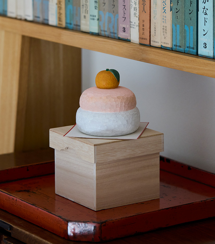 井波彫刻の鏡餅飾り