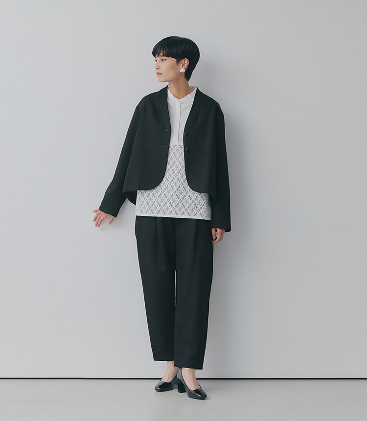 ジャカード織菱紋のジャケットとワンピース