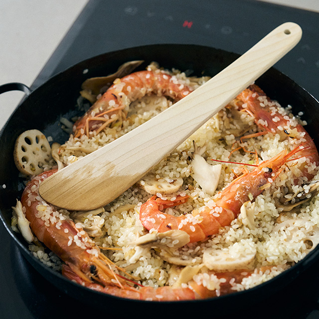 細くて薄い小回りへら