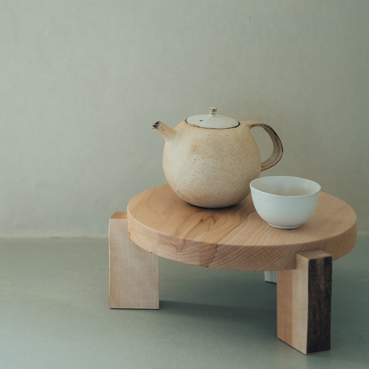 佇まいのよい小さな家具