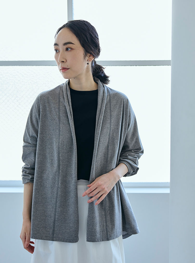 カットソーの羽織