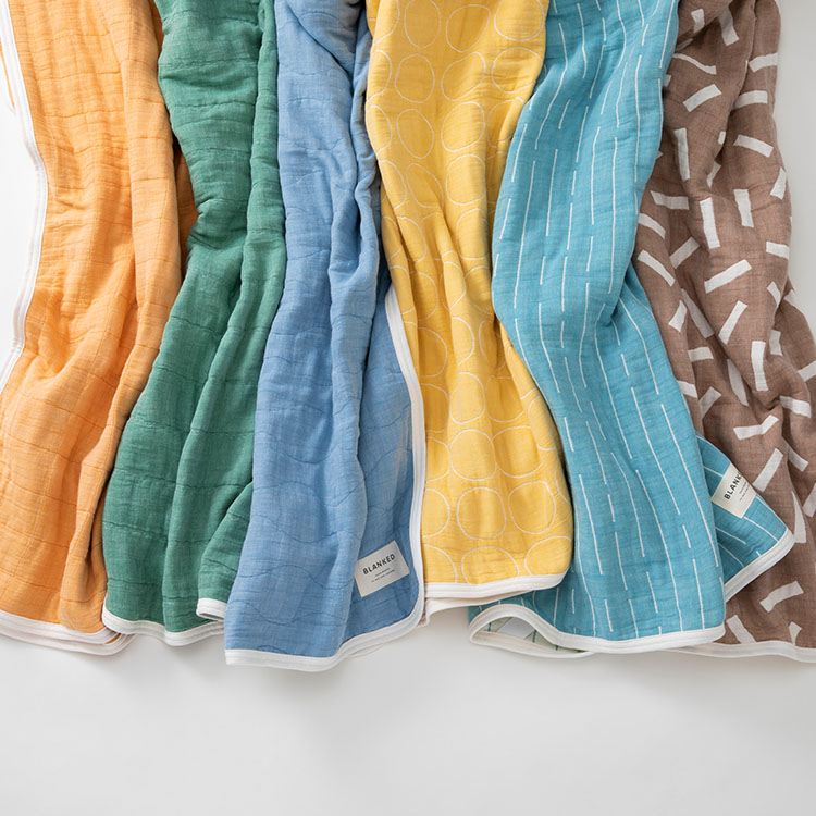 肌触りがクセになる、繊細な糸が織りなす三河のガーゼケット