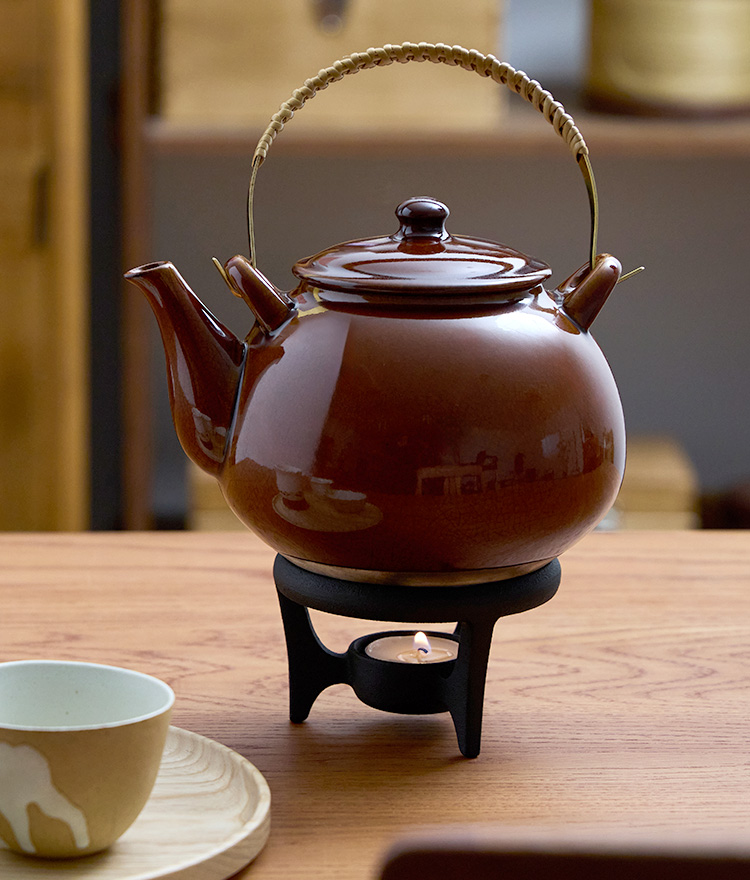 ゆっくりたっぷり楽しめる直火にかけられる土瓶