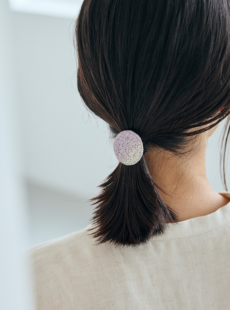 刺繍のヘアゴム