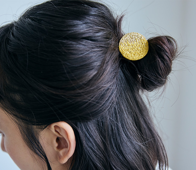 刺繍のヘアゴム