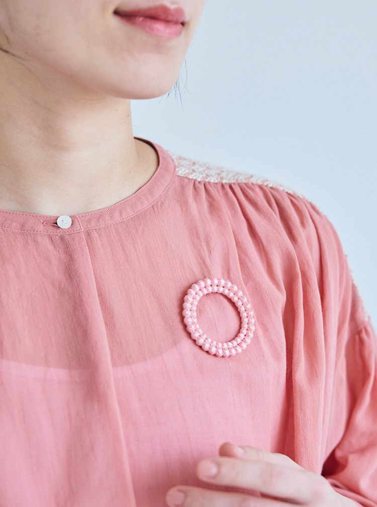 上品で華やかな空気を纏ったアクセサリー コーディネートイメージ