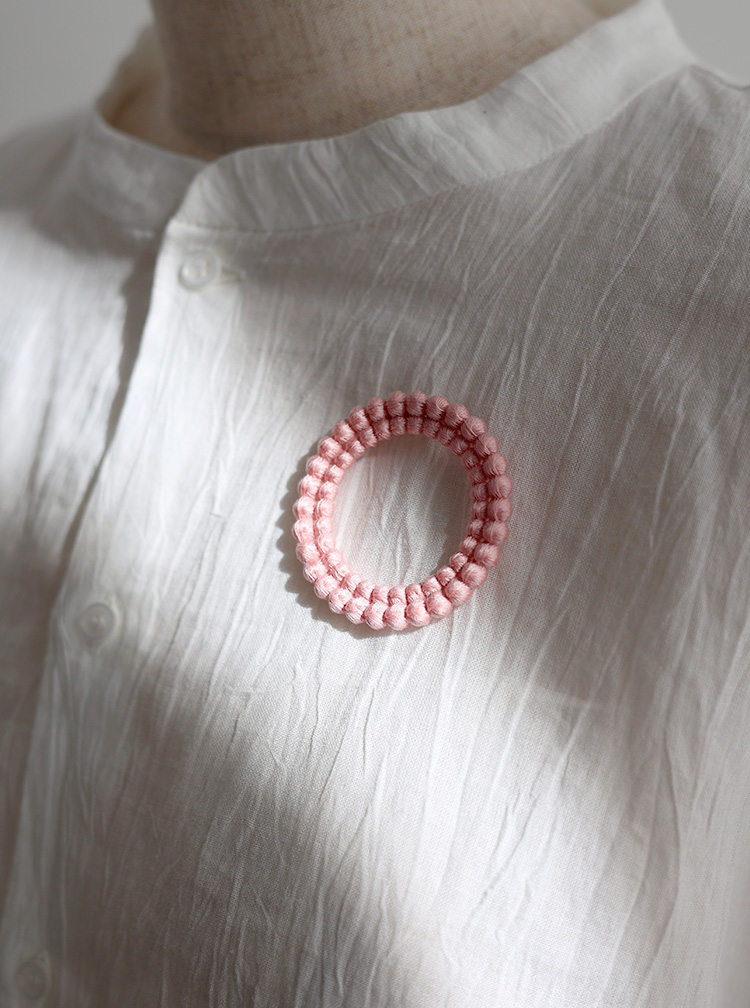 上品で華やかな空気を纏ったアクセサリー コーディネートイメージ