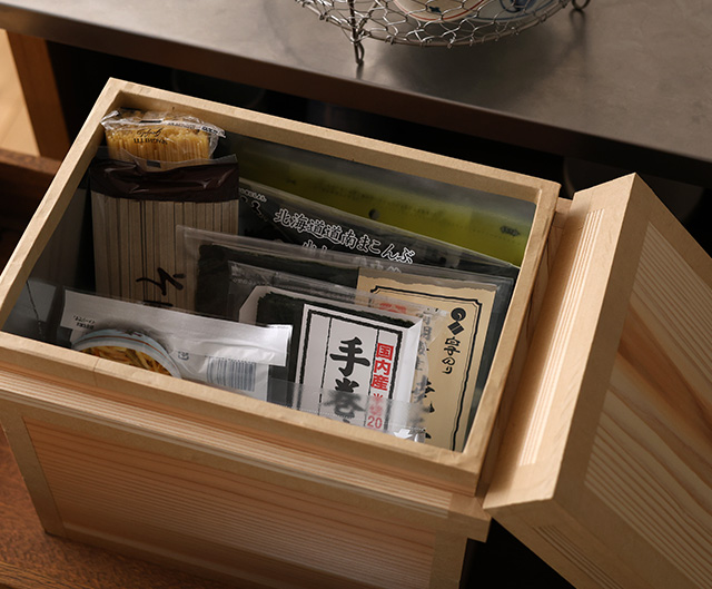 鈴貴木工　茶箱