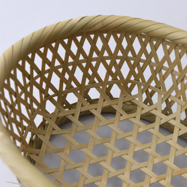 縁起のいい七宝紋を刺繍のモチーフに