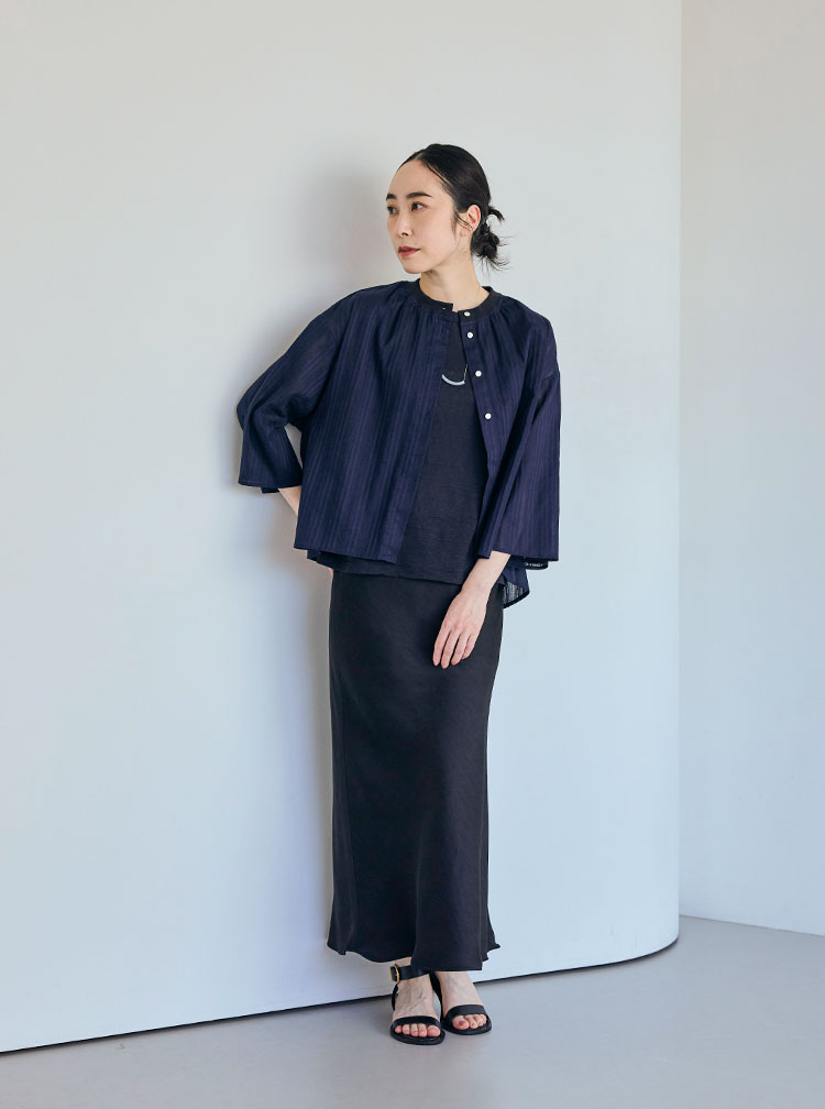 からみ織のプルオーバー／羽織りブラウス