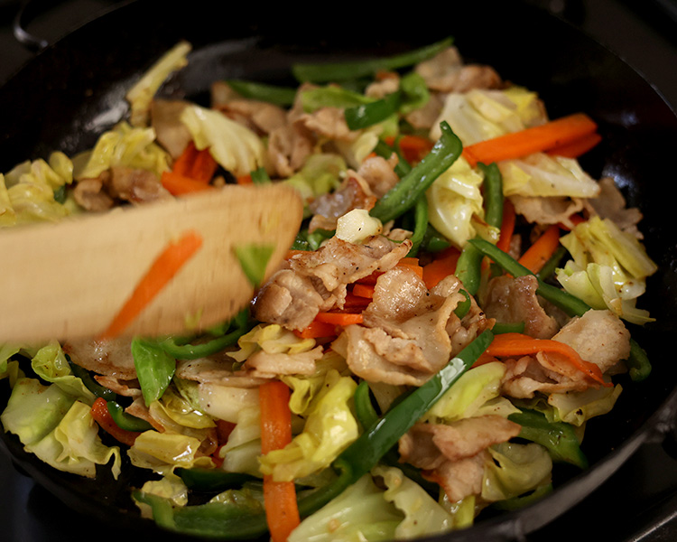 お昼の主役になる鉄鍋料理