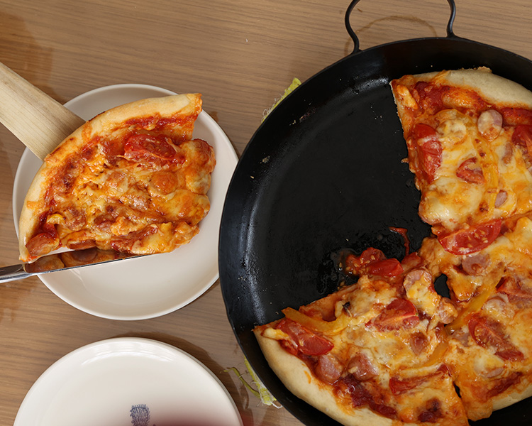 お昼の主役になる鉄鍋料理