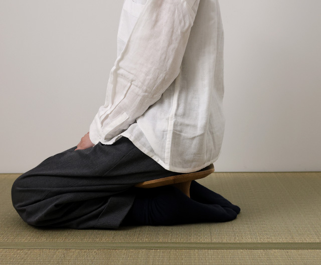 飛騨産業 正座椅子 SUWARI