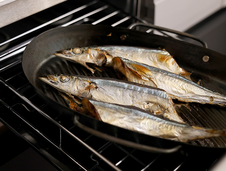 魚焼きグリルが汚れない鉄のグリル皿